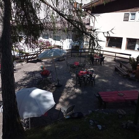 Hostel Il Pirata กาวาเรโน ภายนอก รูปภาพ
